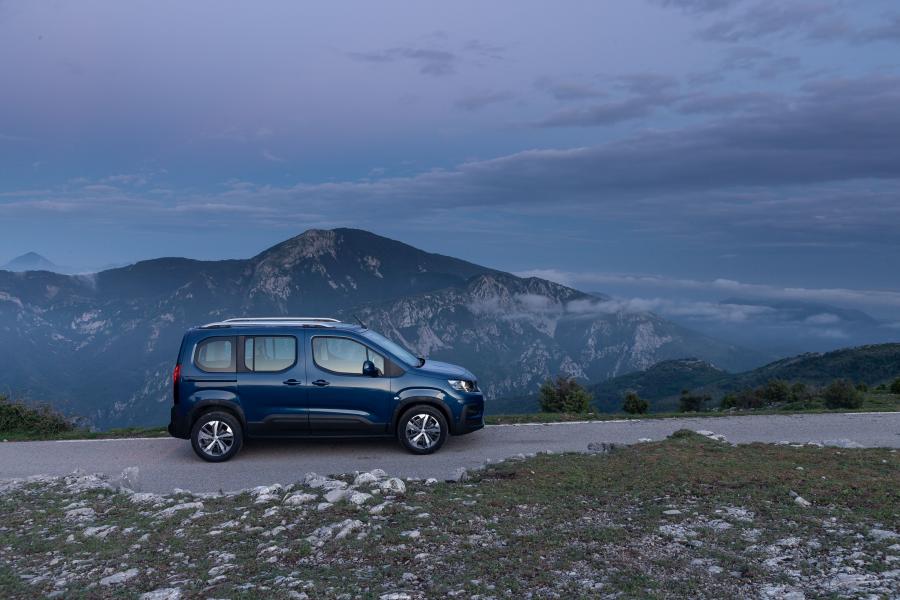  Peugeot Rifter 2018 года  (WW) (фото 12 из 43)